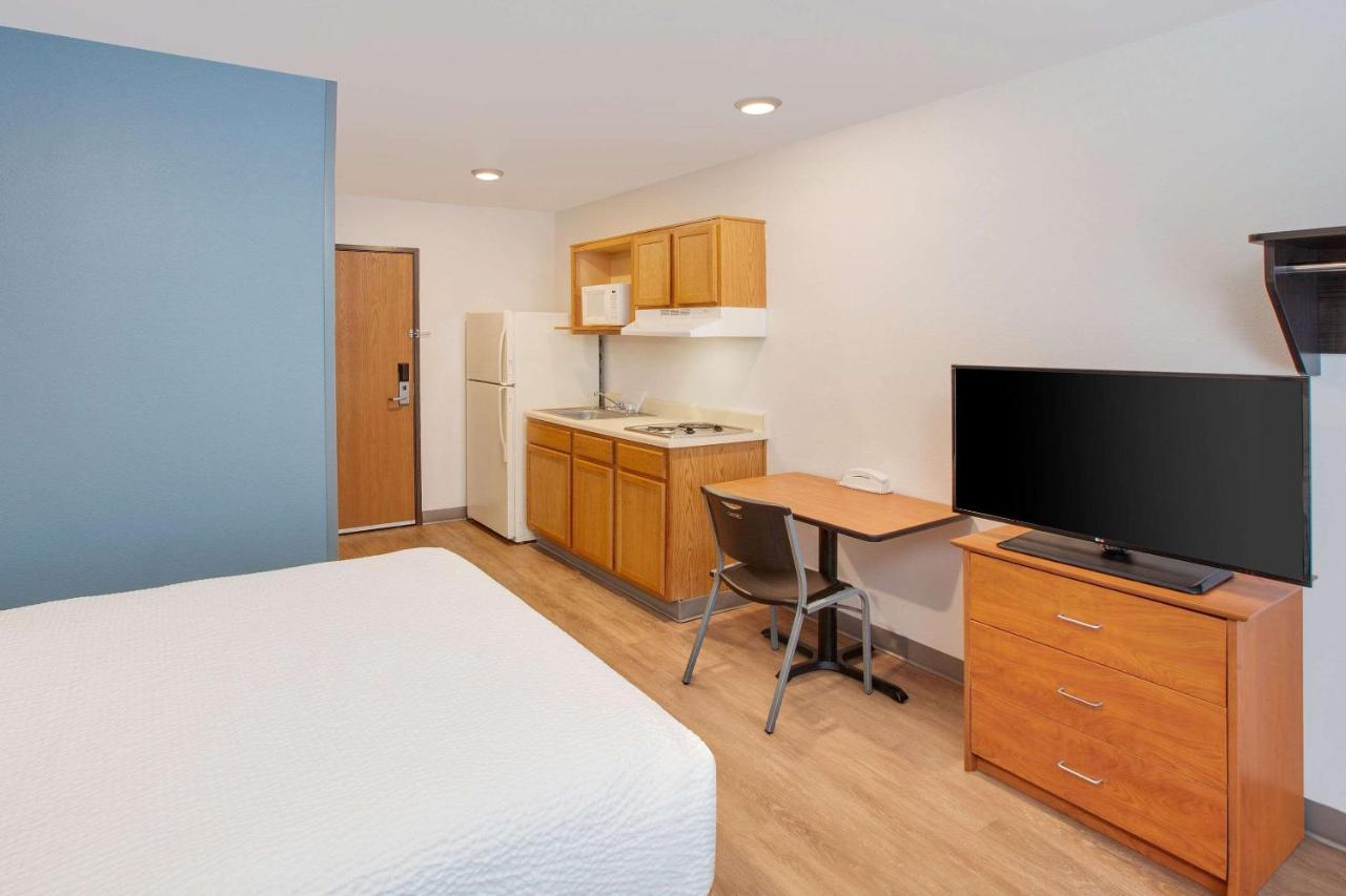 Woodspring Suites ファー エクステリア 写真