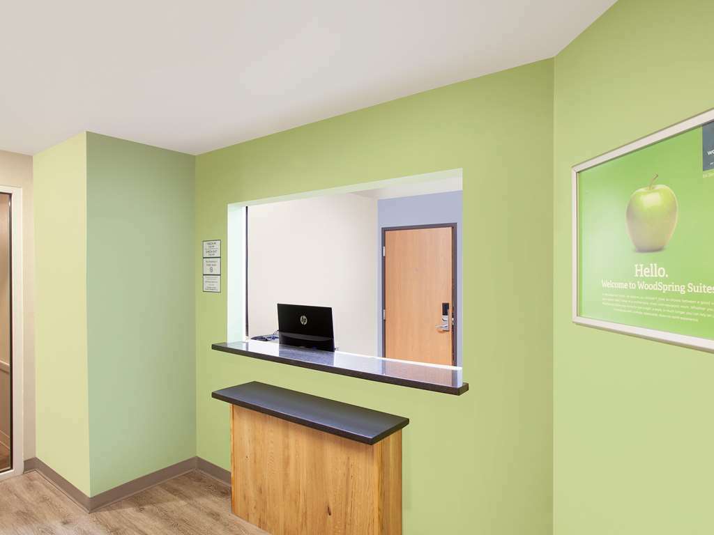 Woodspring Suites ファー インテリア 写真