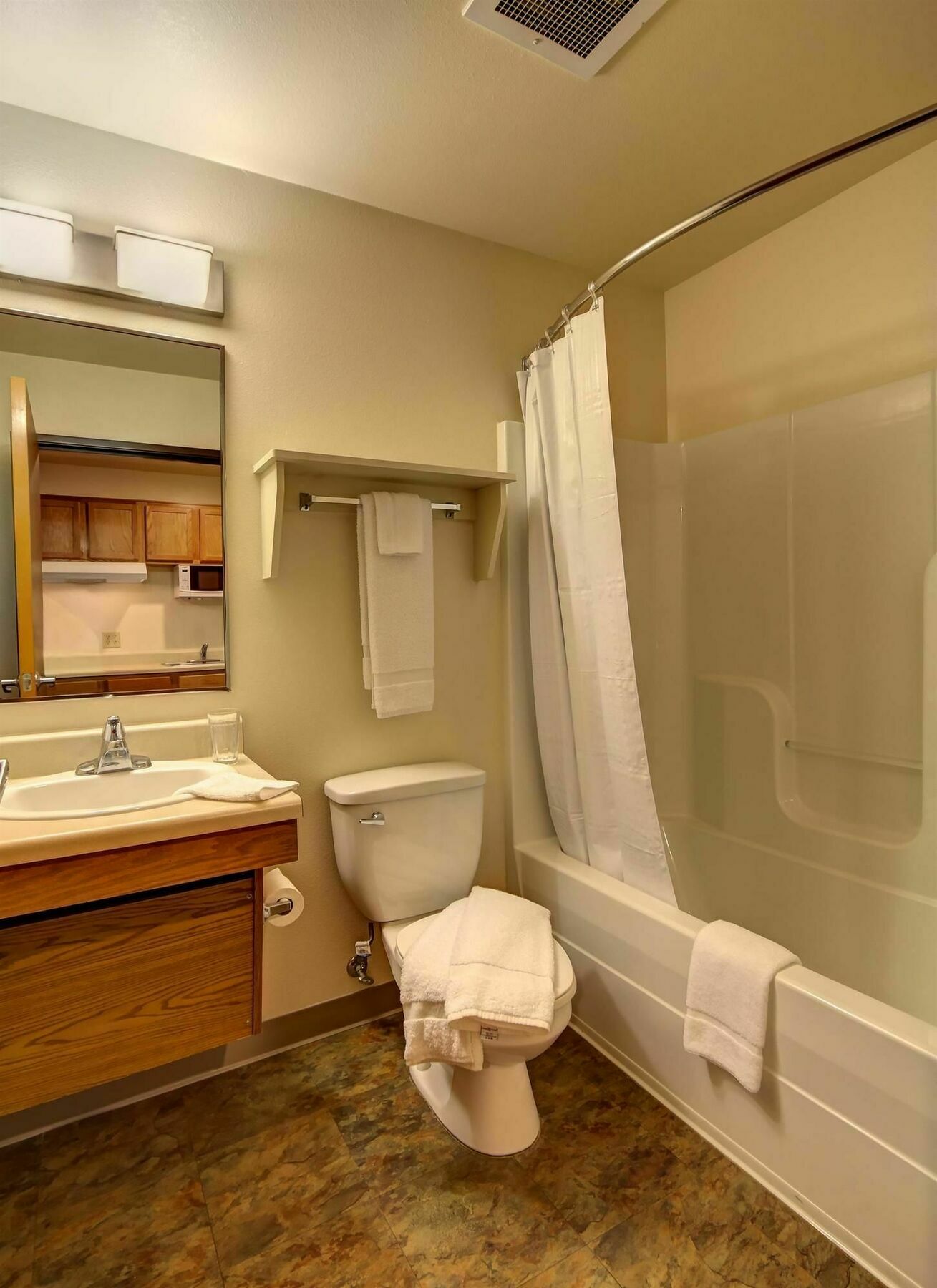 Woodspring Suites ファー エクステリア 写真