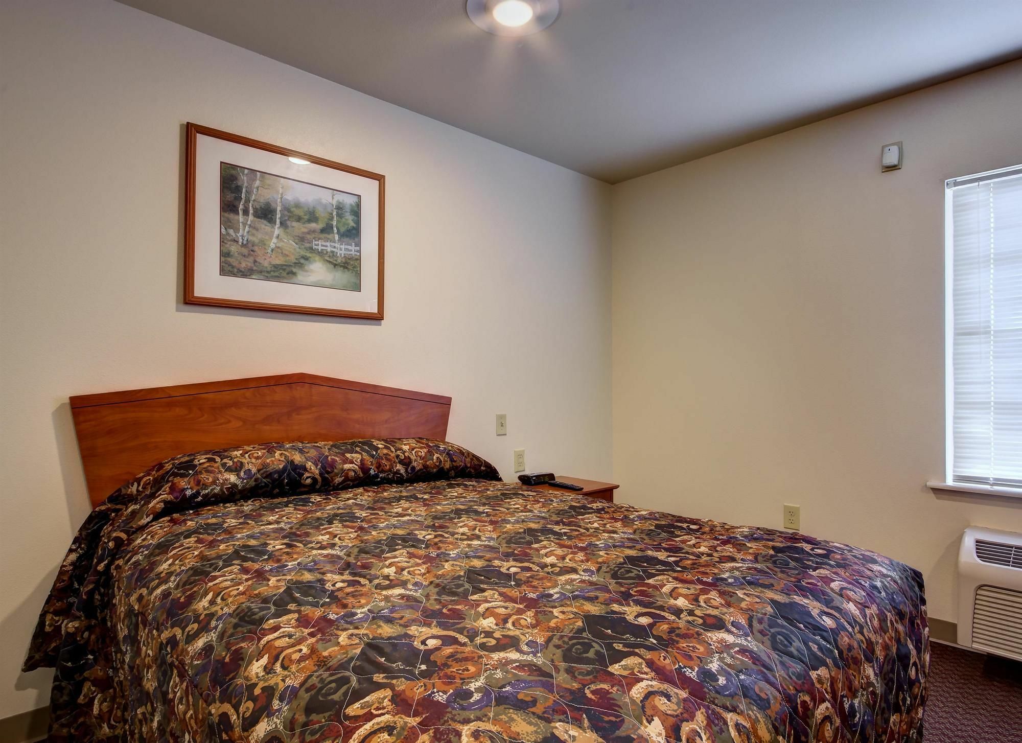 Woodspring Suites ファー エクステリア 写真