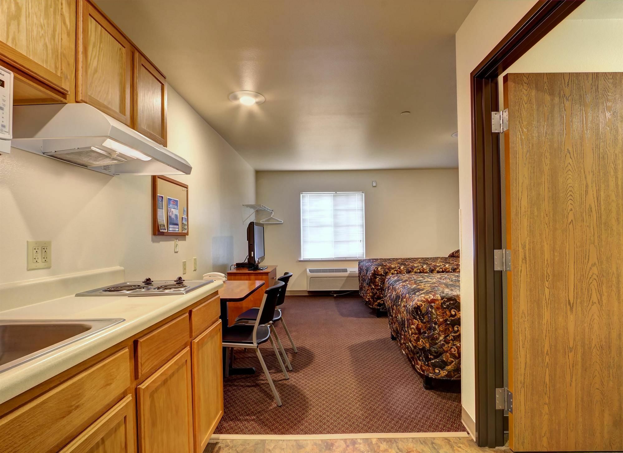 Woodspring Suites ファー エクステリア 写真
